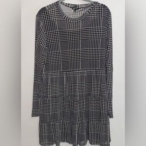 Lily Rose Houndstooth print dress